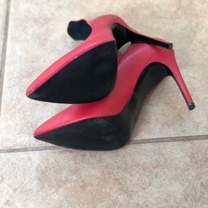 Steve Madden Fire Red Pumps